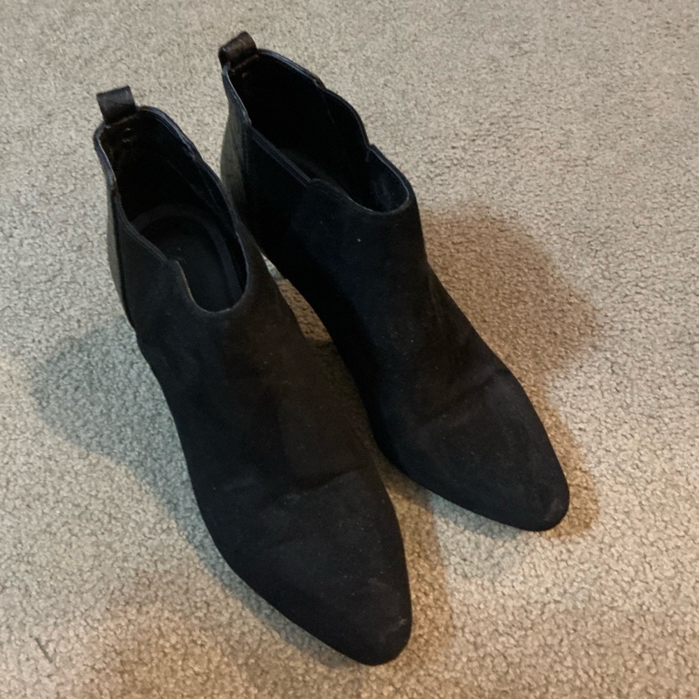 Simply Vera Vera Wang Black Ankle Booties